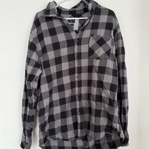 Quiksilver Black and Gray Plaid Casual Button Down Shirt